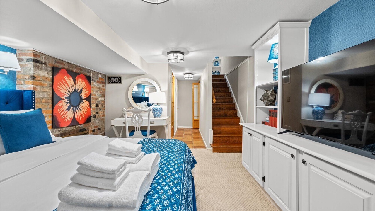 Photo of Bedroom in Old Town Alexandria