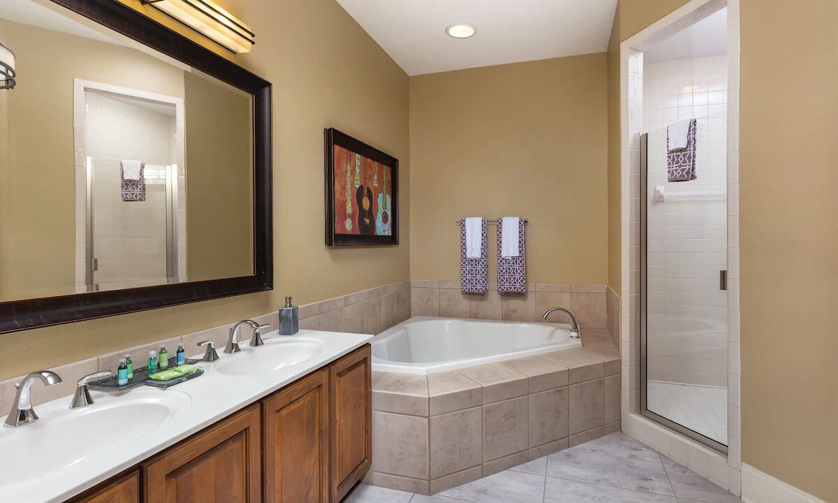 Photo of Bathroom in Inglewood