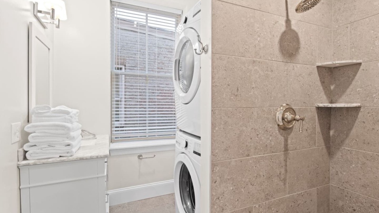 Photo of Bathroom in Palmyra