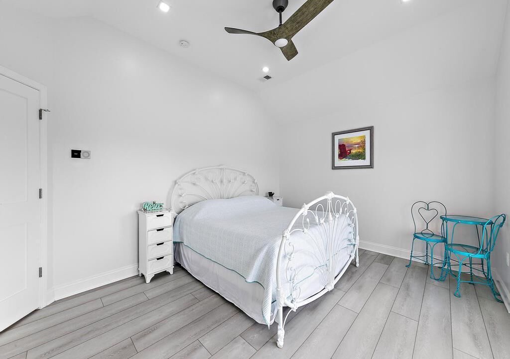 Photo of Bedroom in Beach Haven Terrace