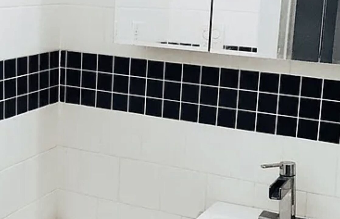 Photo of Bathroom in Bushwick