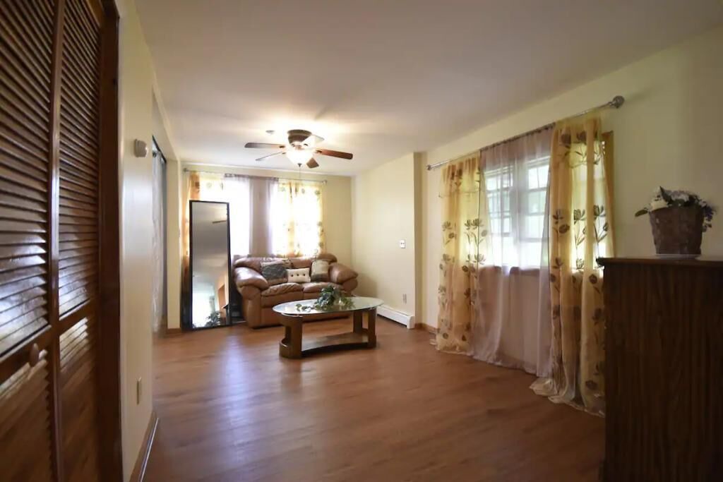 Photo of Livingroom in Mount Hope