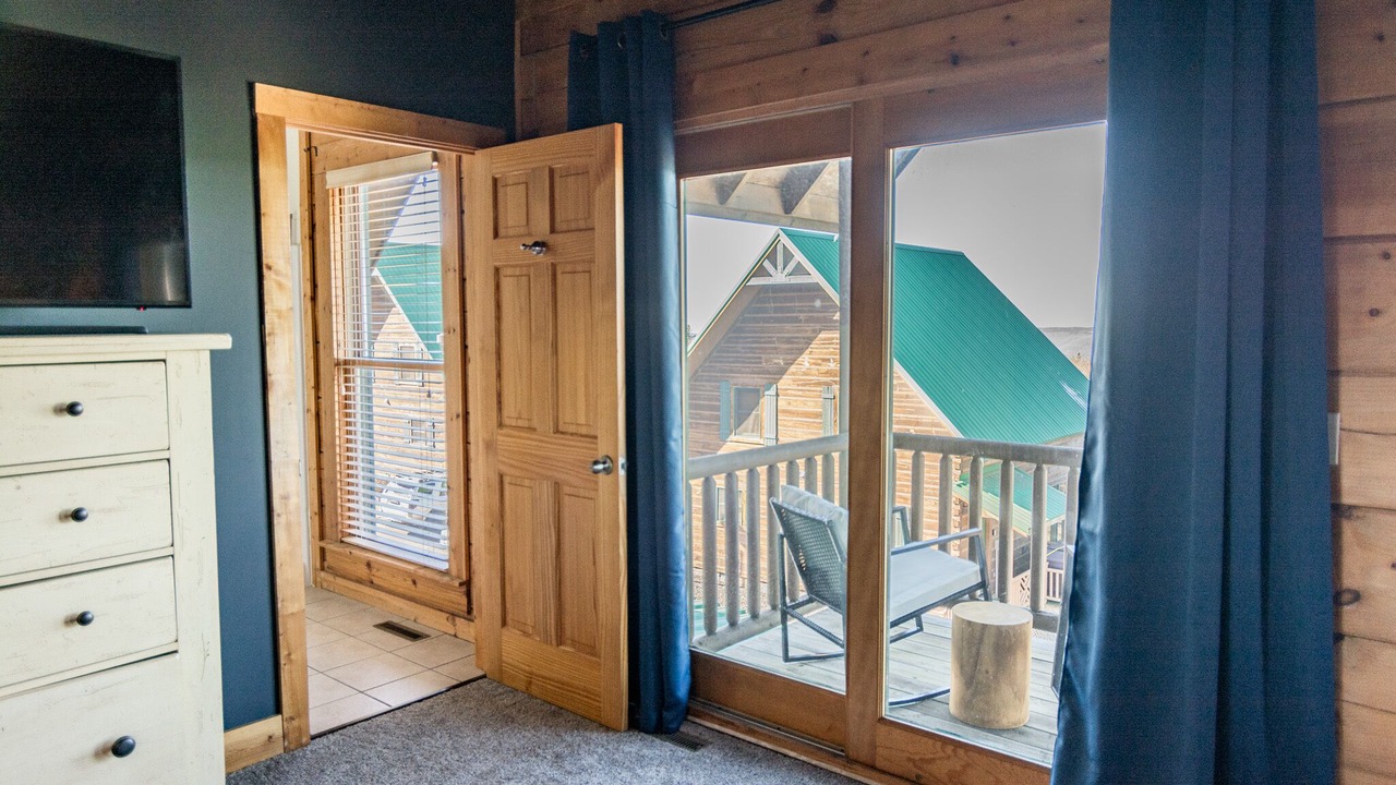 Photo of Bathroom in Snowshoe