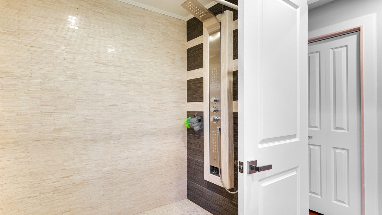 Photo of Bathroom in Points