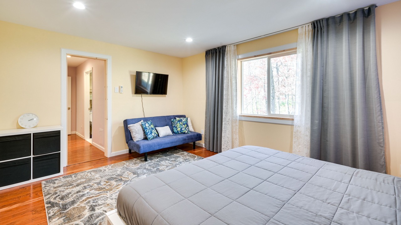 Photo of Bedroom in Points