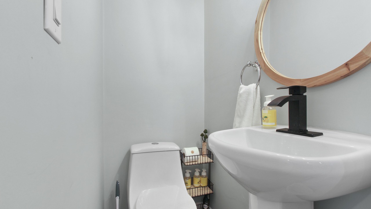 Photo of Bathroom in Oakley
