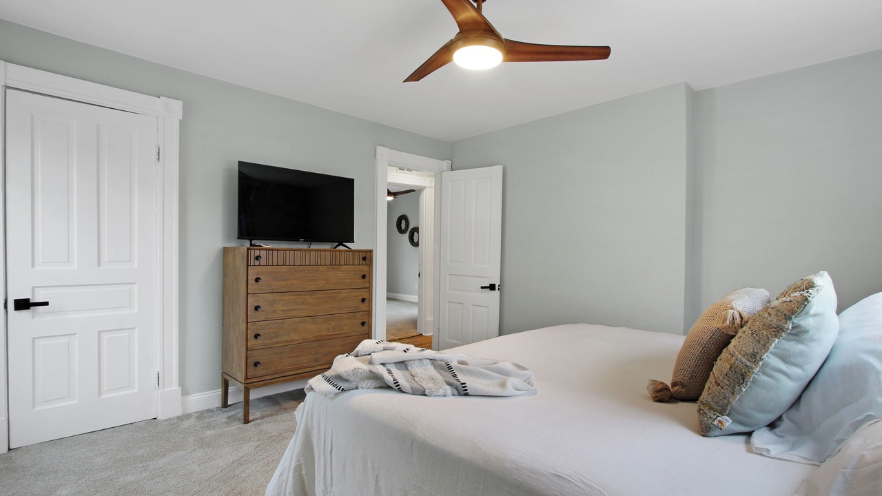 Photo of Bedroom in Oakley