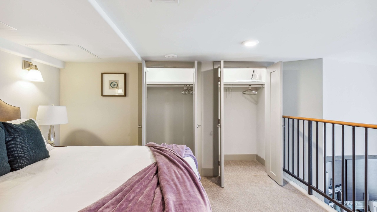 Photo of Bedroom in Downtown Baltimore