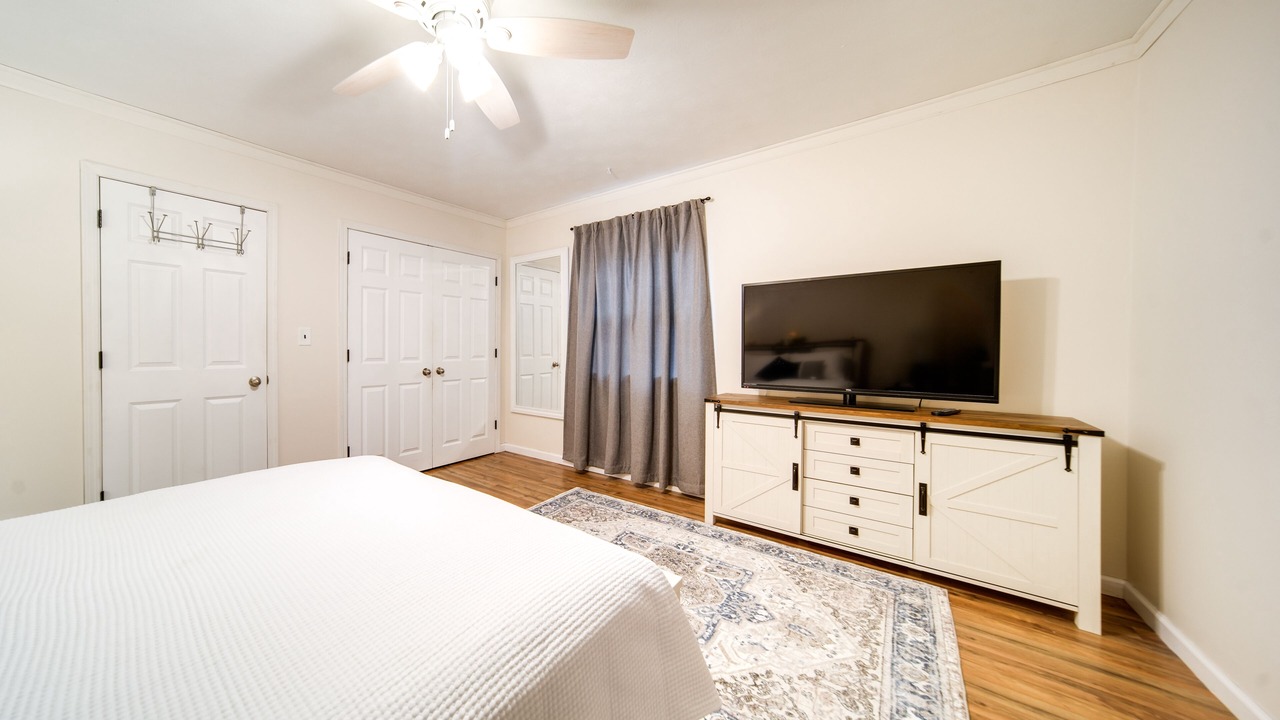 Photo of Bedroom in North Jackson