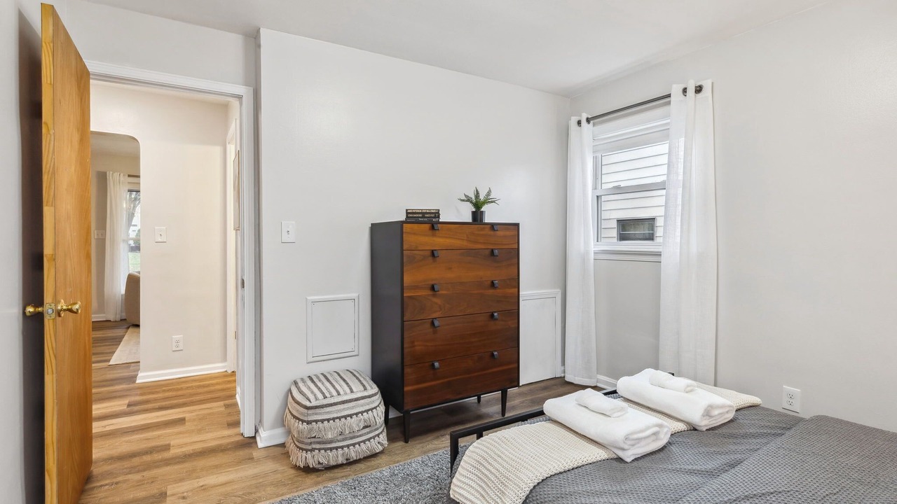 Photo of Bedroom in Cleveland Heights