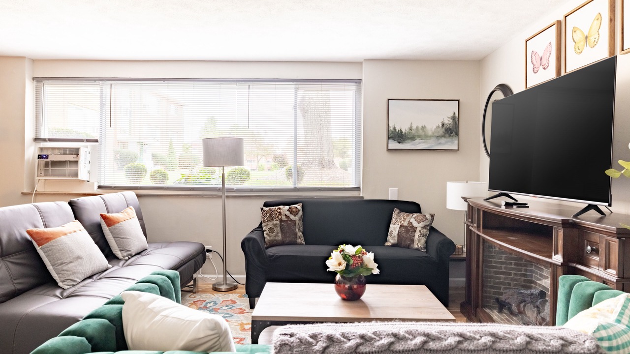 Photo of Livingroom in Fairview Park
