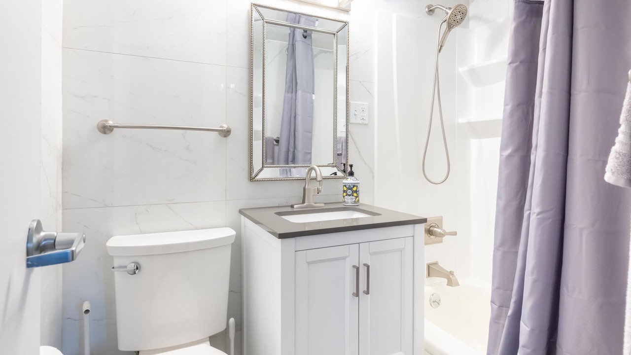 Photo of Bathroom in Fairview Park