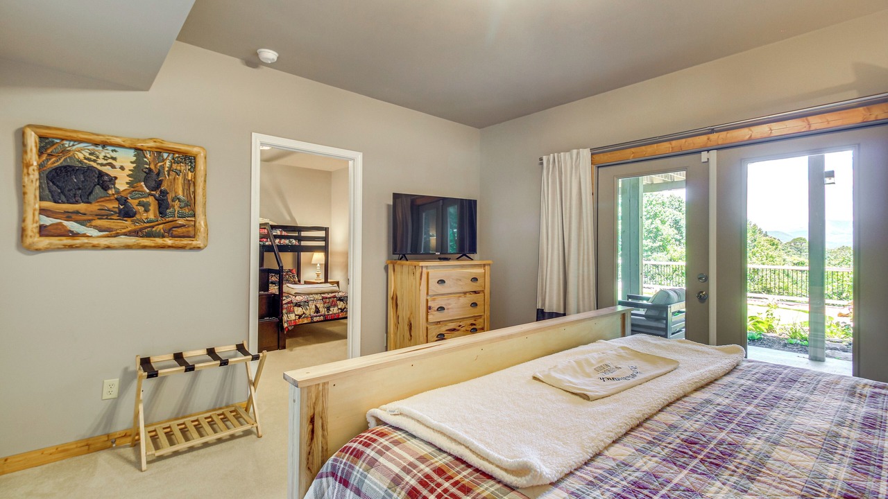 Photo of Bedroom in East Ellijay
