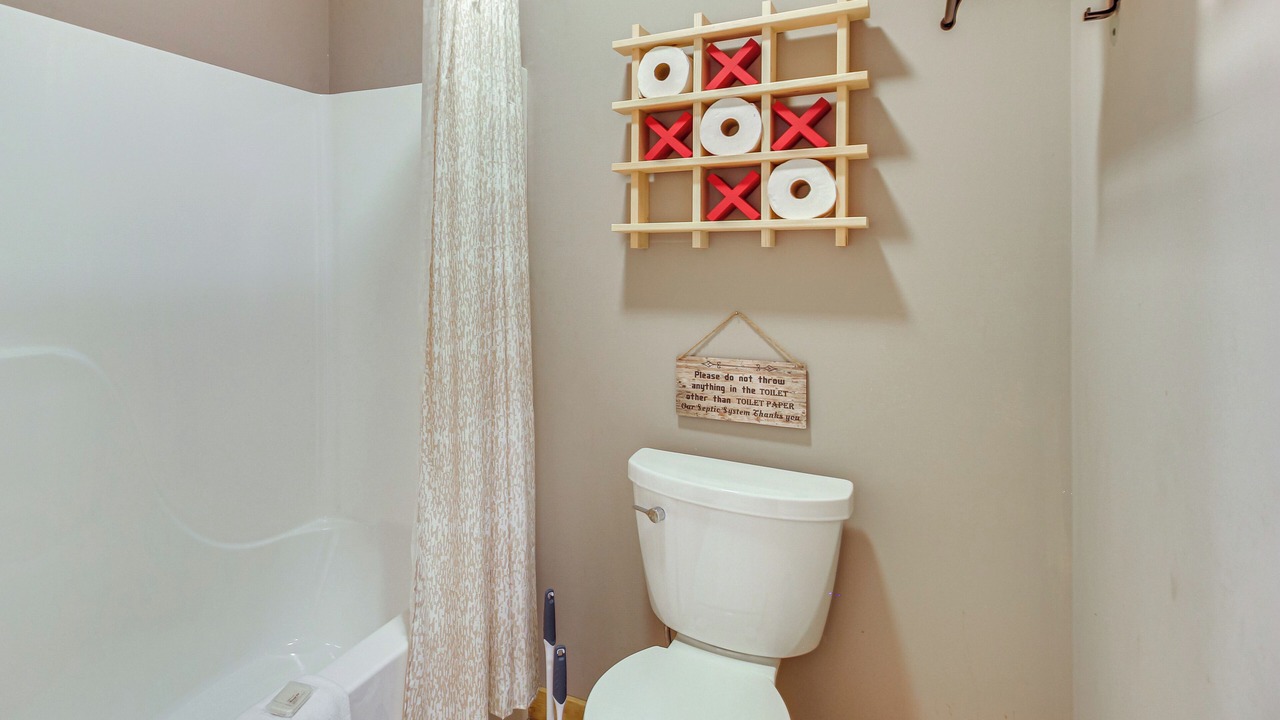 Photo of Bathroom in East Ellijay
