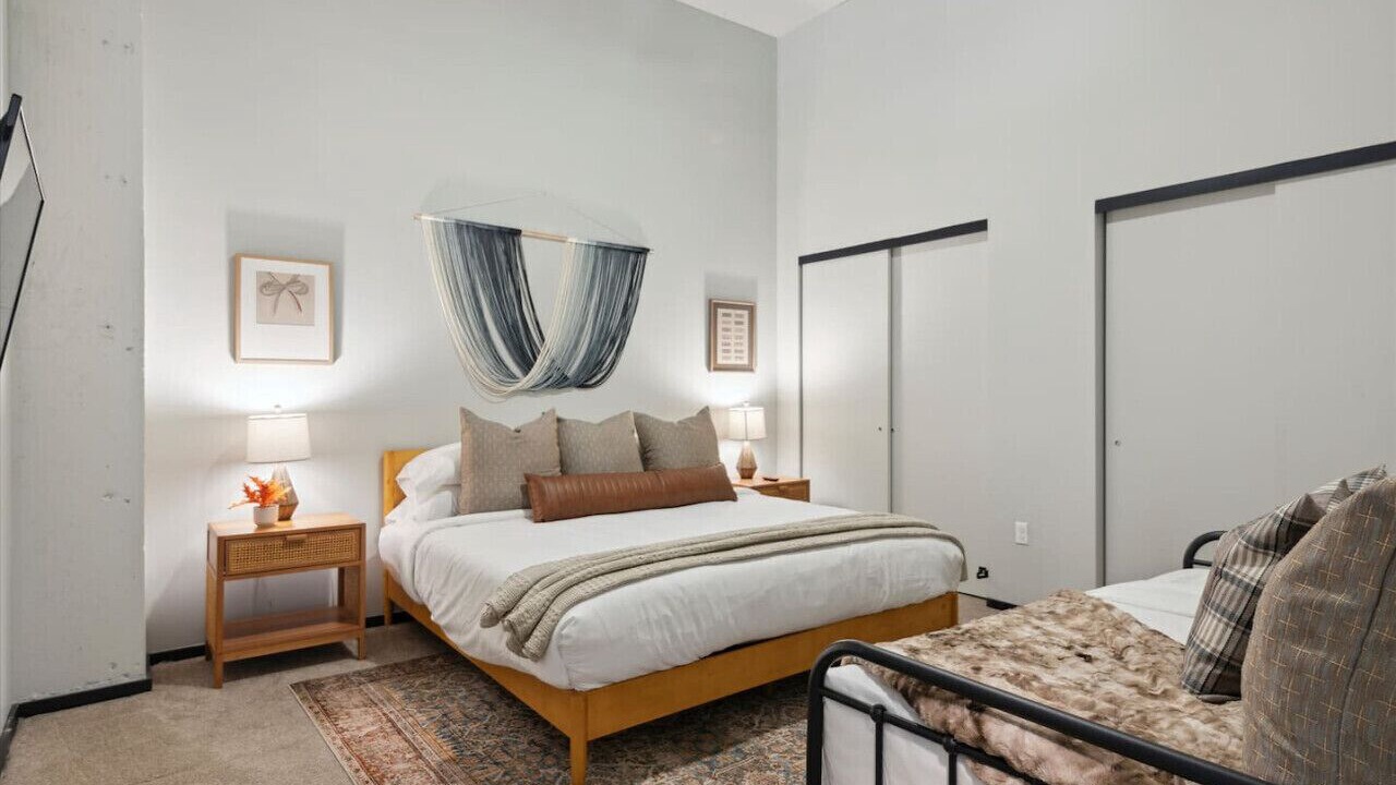 Photo of Bedroom in Fairmount