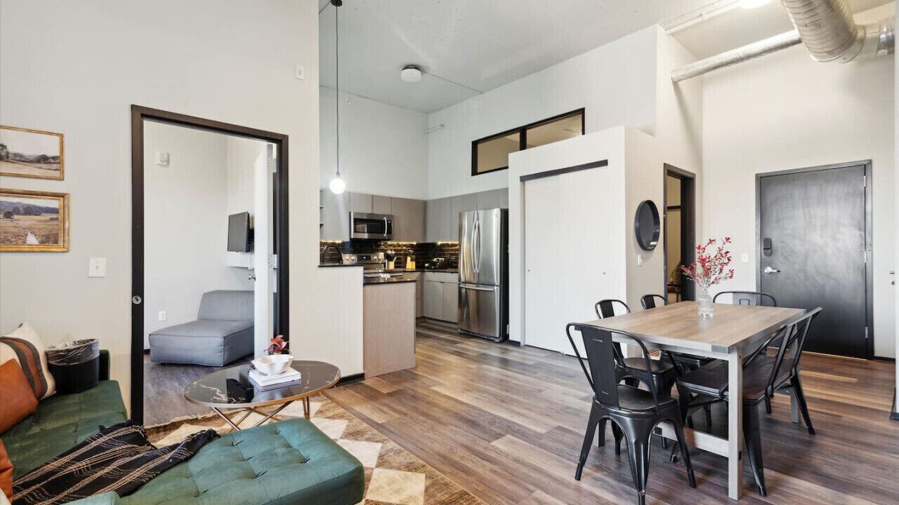 Photo of Livingroom in Fairmount