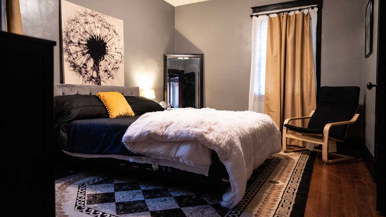 Photo of Bedroom in Latonia