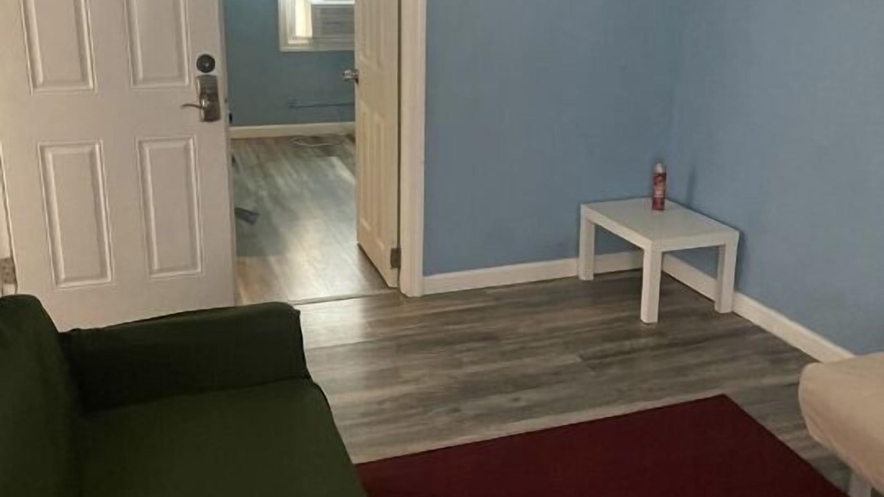 Photo of Livingroom in Newark