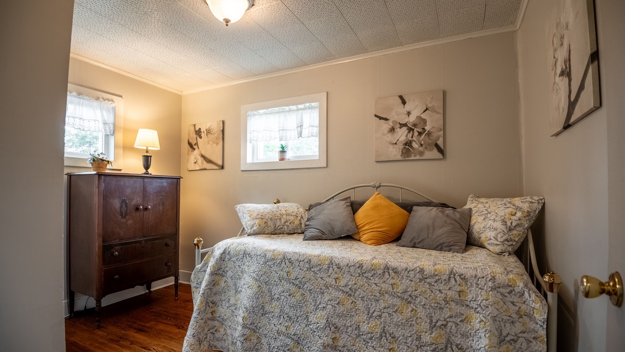 Photo of Bedroom in Branchton