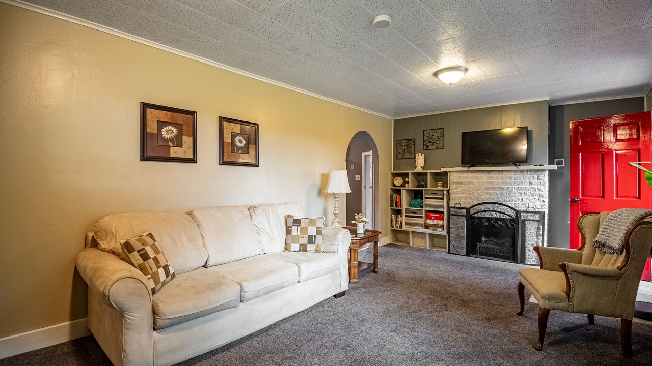 Photo of Livingroom in Branchton