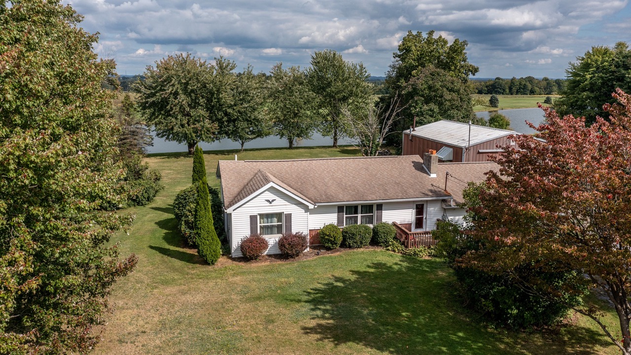 Photo of Outdoor in Branchton
