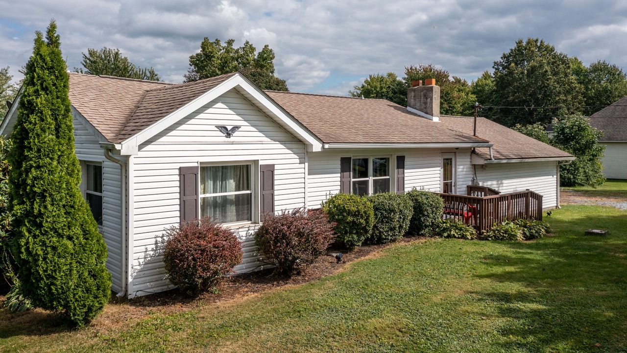 Photo of Outdoor in Branchton