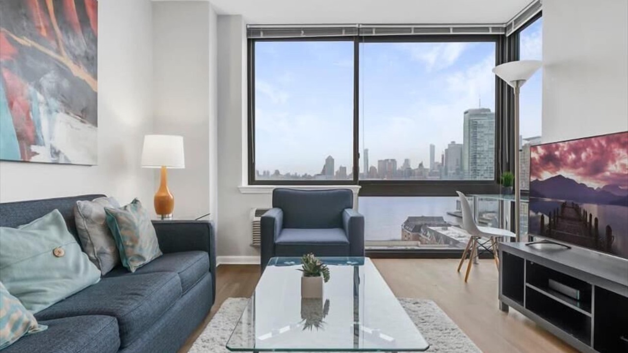 Photo of Bedroom in Hudson Exchange