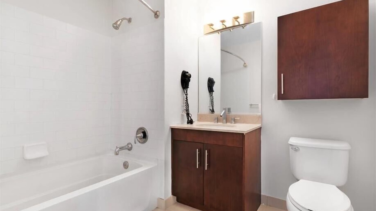Photo of Bathroom in Hudson Exchange