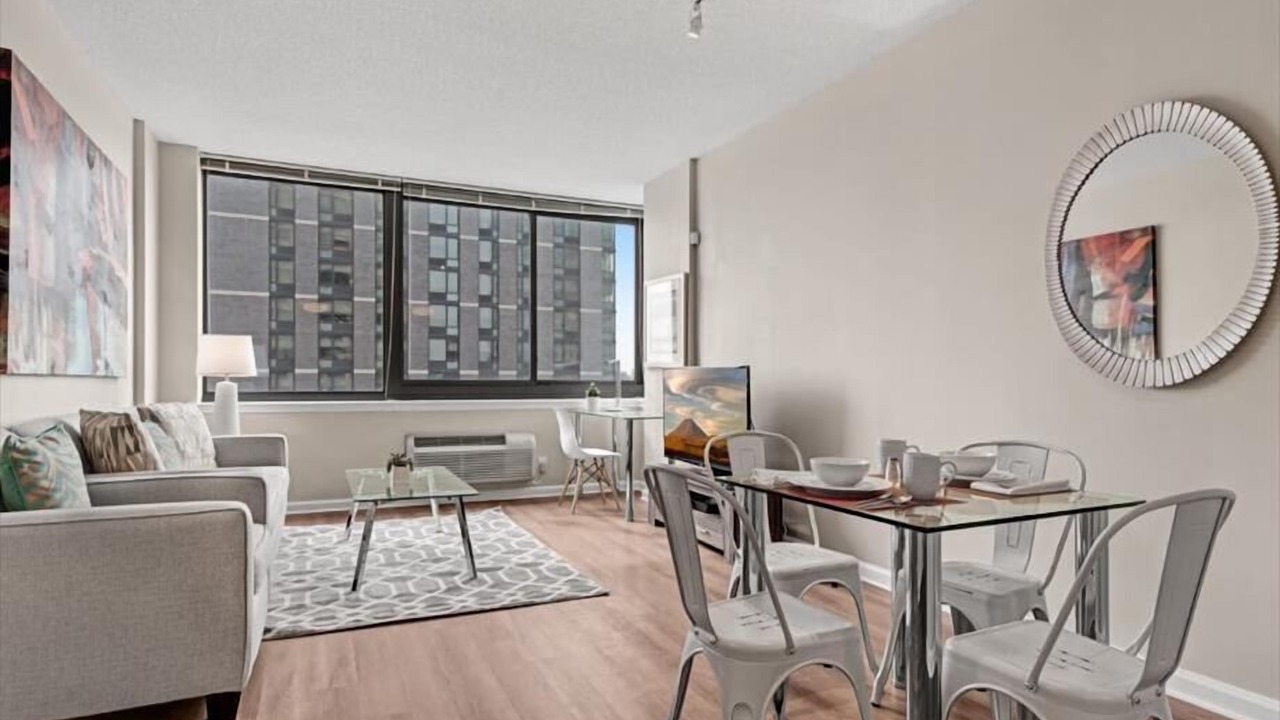 Photo of Bedroom in Hudson Exchange