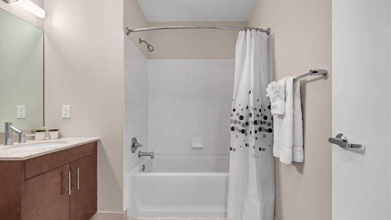 Photo of Bathroom in Hudson Exchange
