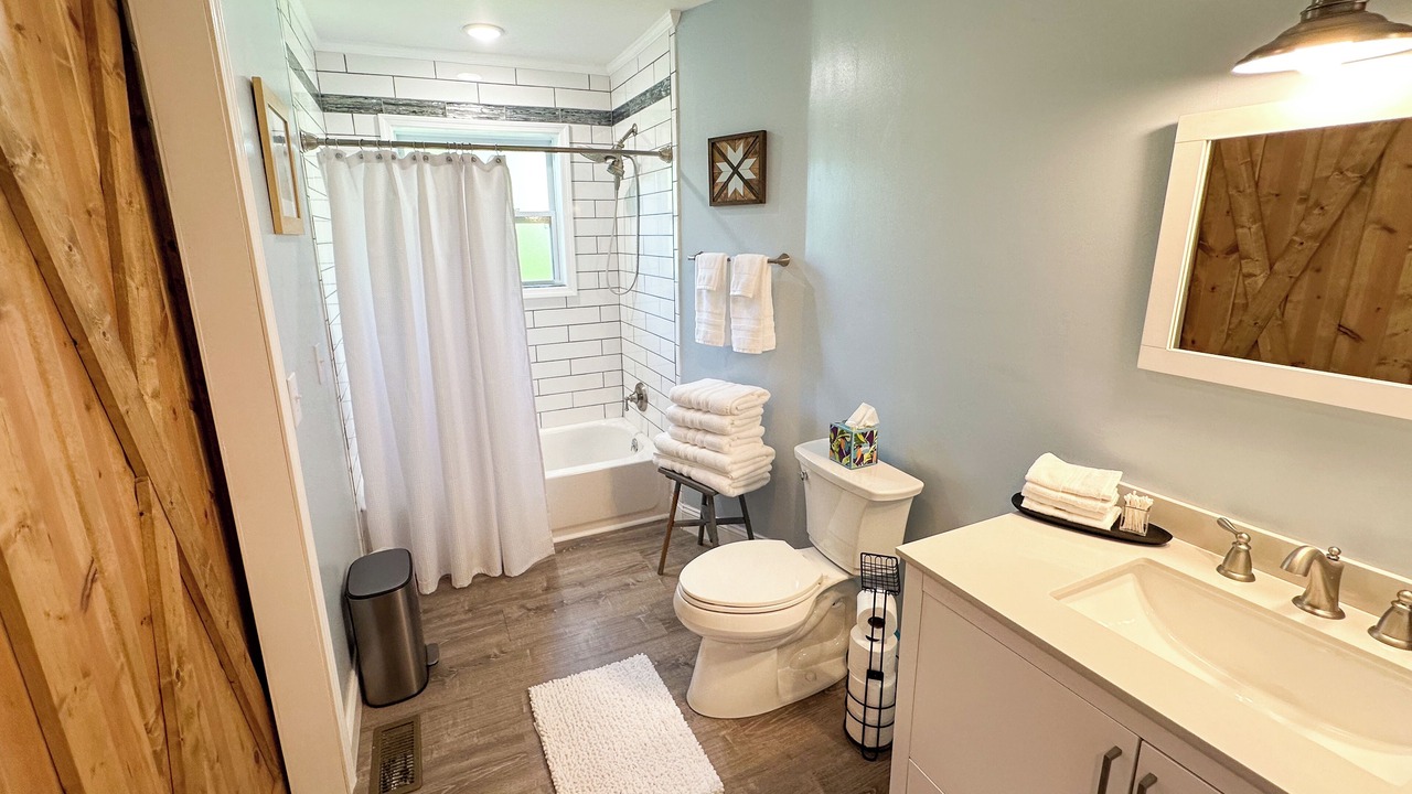 Photo of Bathroom in Big Chimney