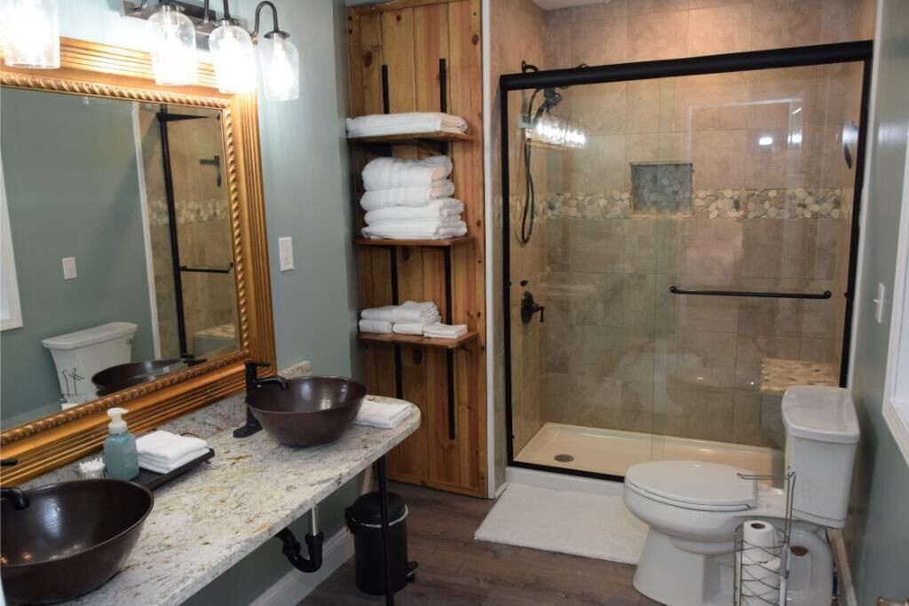 Photo of Bathroom in Big Chimney