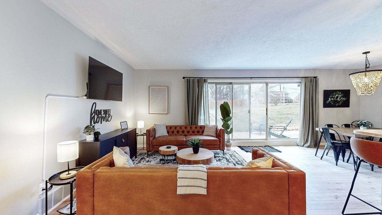 Photo of Livingroom in Canton