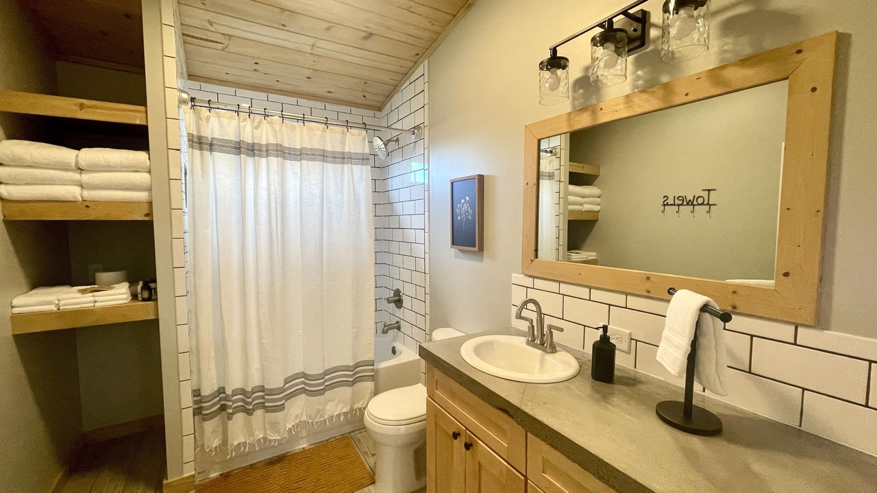 Photo of Bathroom in Guysville