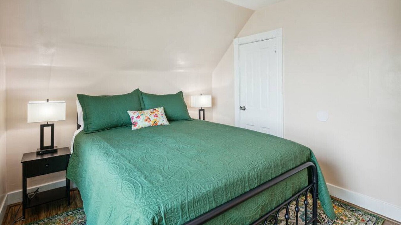 Photo of Bedroom in Lorain