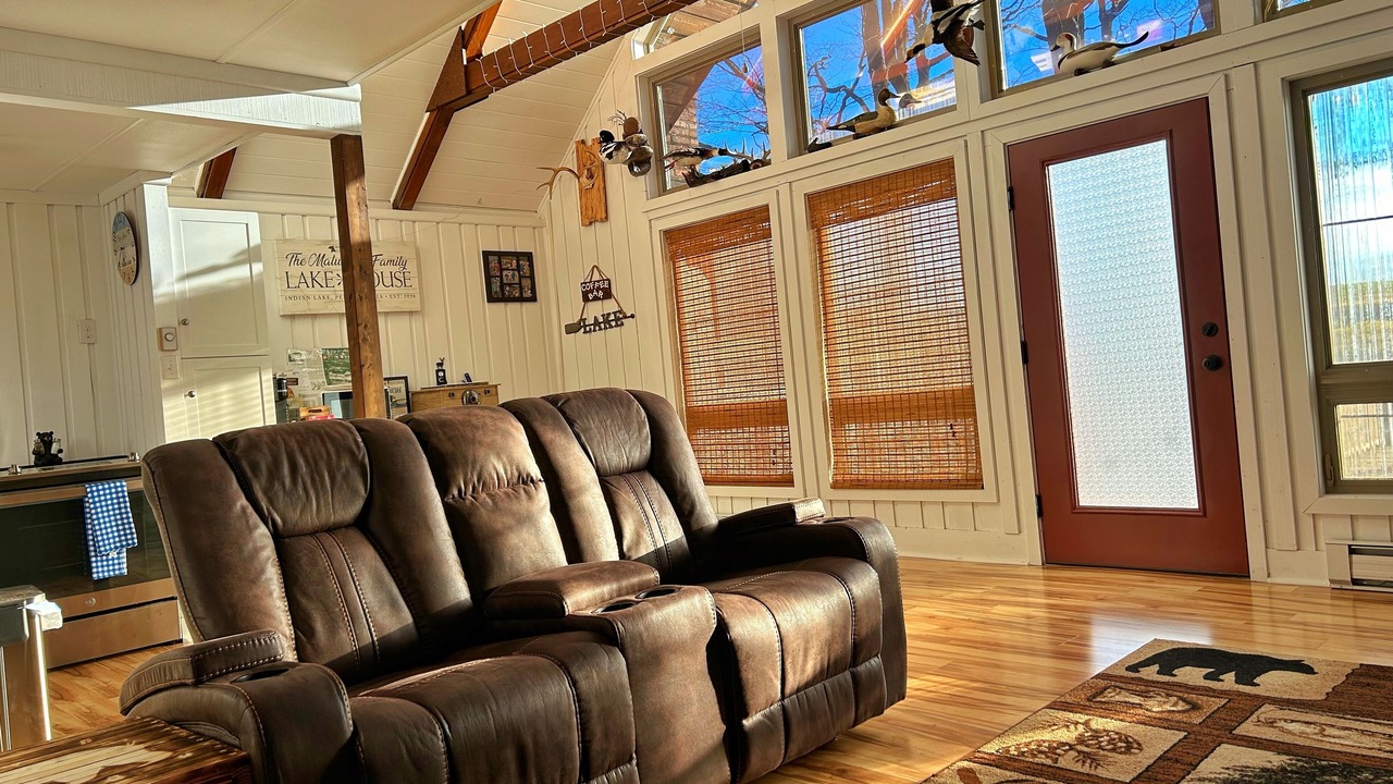 Photo of Bedroom in Central City