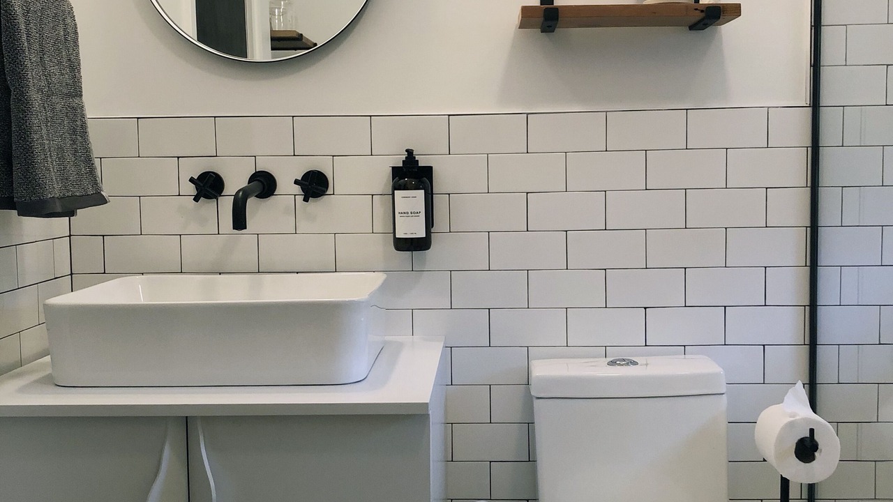 Photo of Bathroom in Town of Denning
