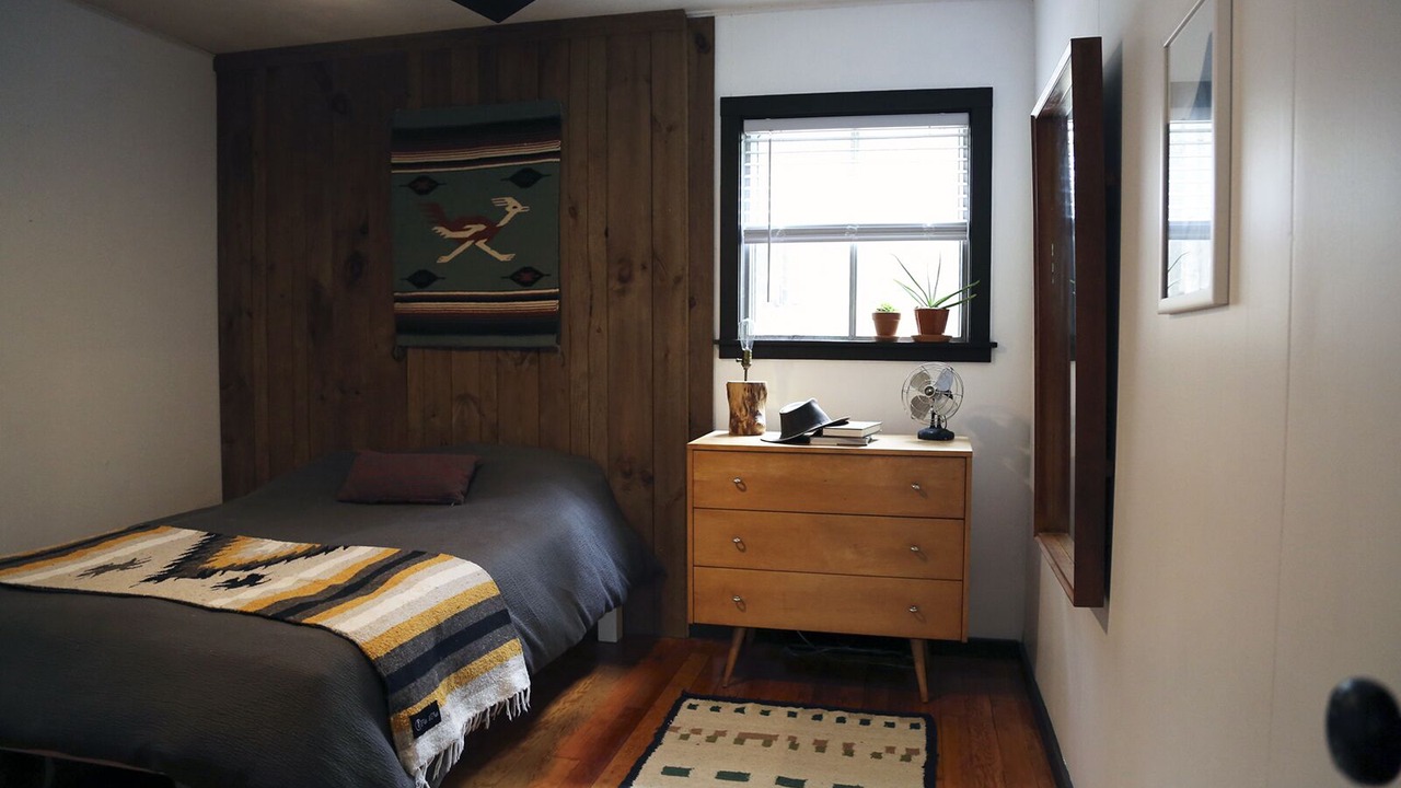 Photo of Bedroom in Town of Denning