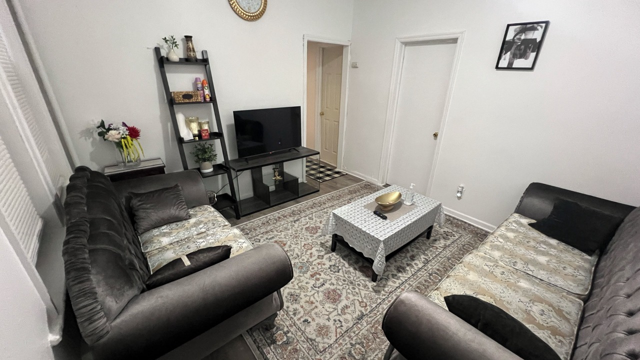Photo of Livingroom in West New York