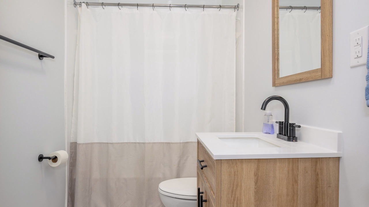 Photo of Bathroom in Highland Square