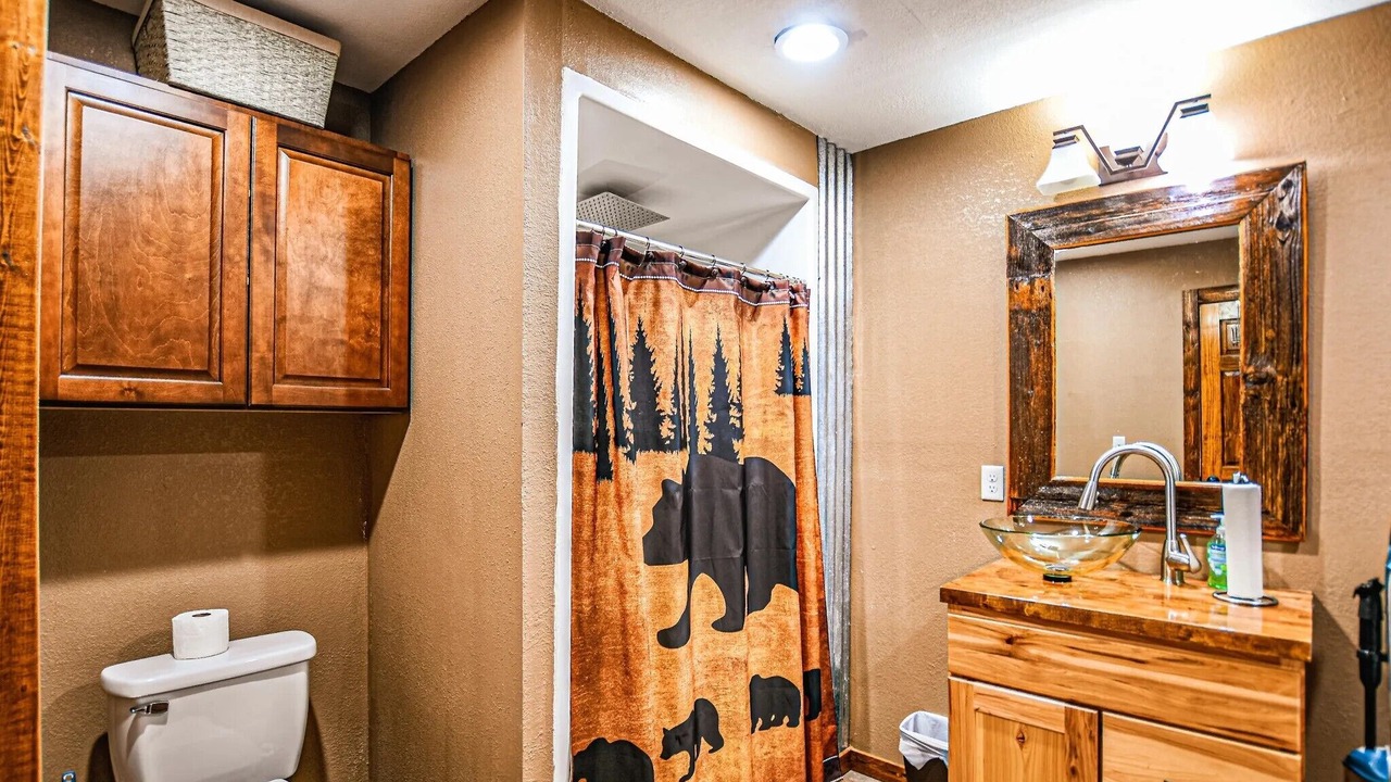 Photo of Bathroom in Rocky Top