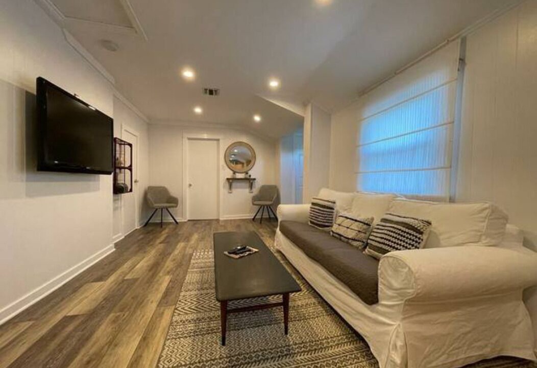 Photo of Livingroom in Keansburg