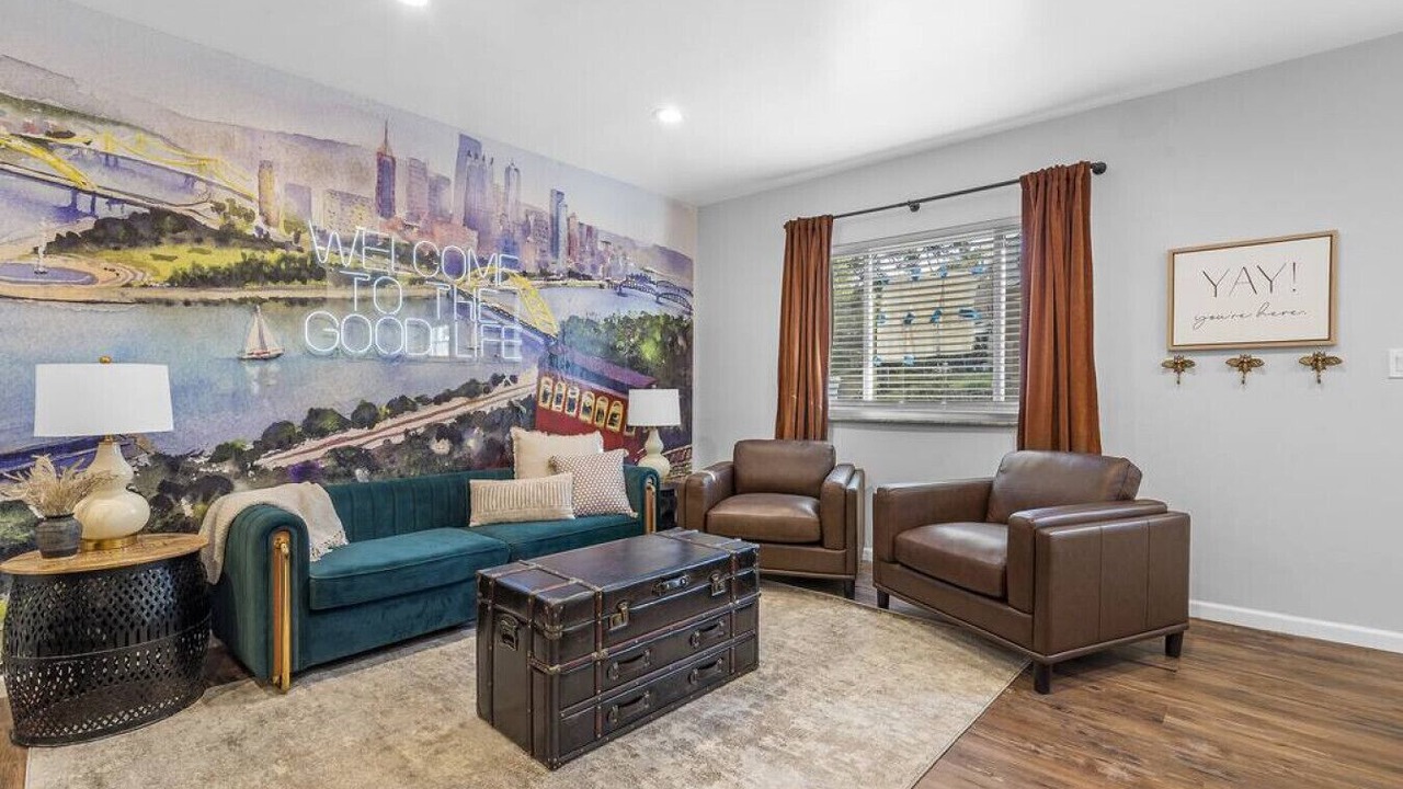 Photo of Livingroom in South Oakland