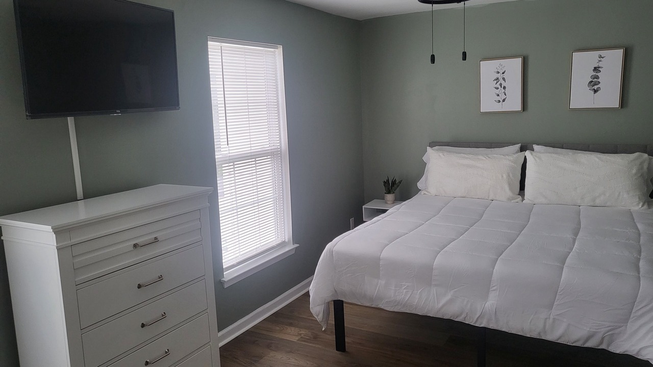 Photo of Bedroom in Newark