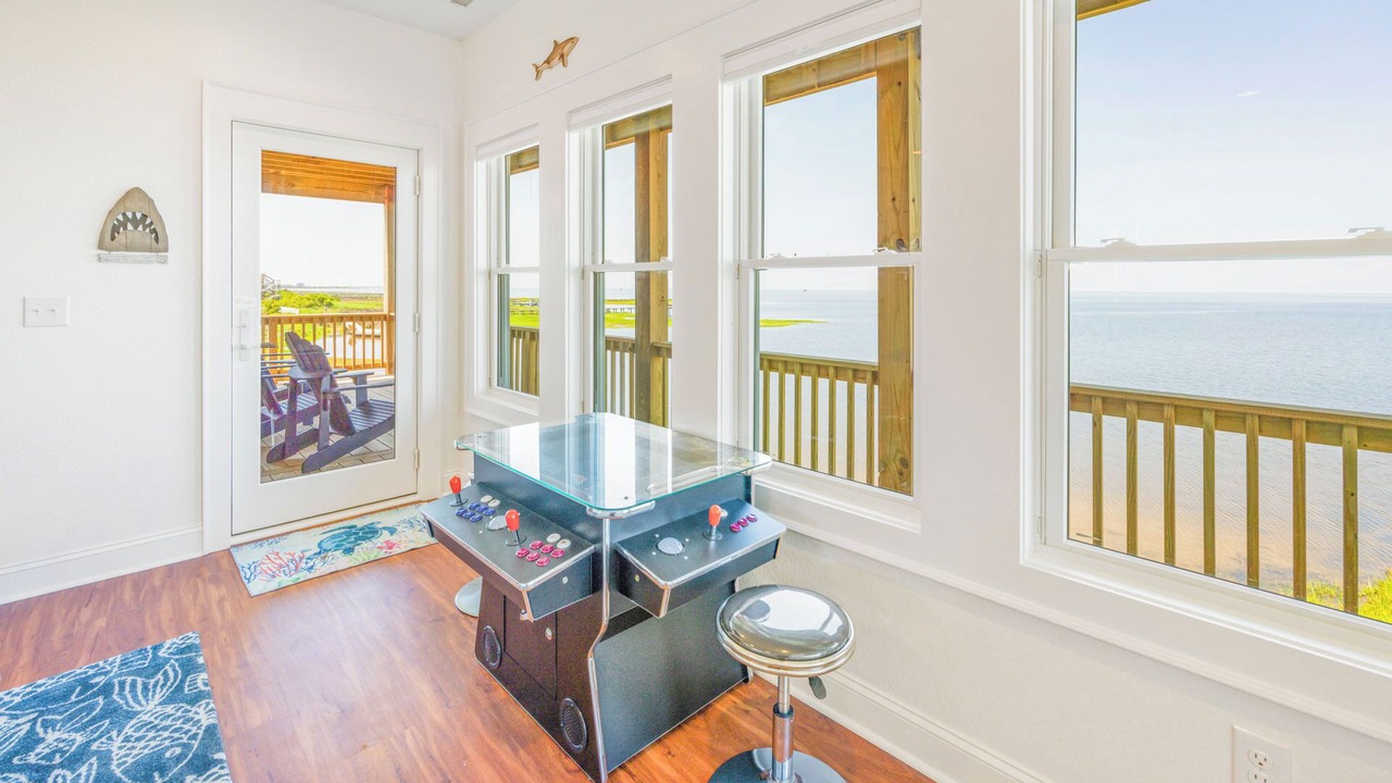 Photo of Bedroom in Wind Over Waves