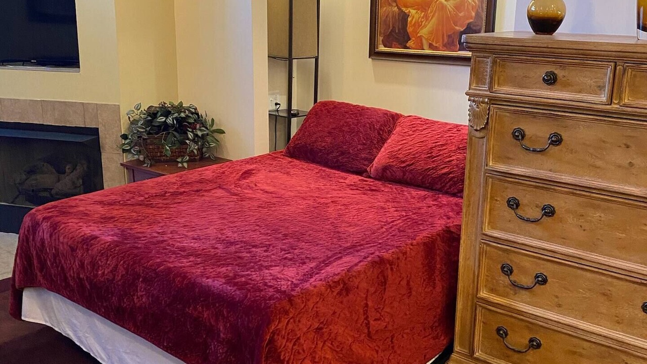 Photo of Bedroom in Waverly