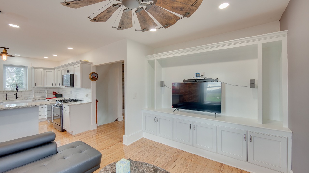 Photo of Livingroom in Rohrerstown