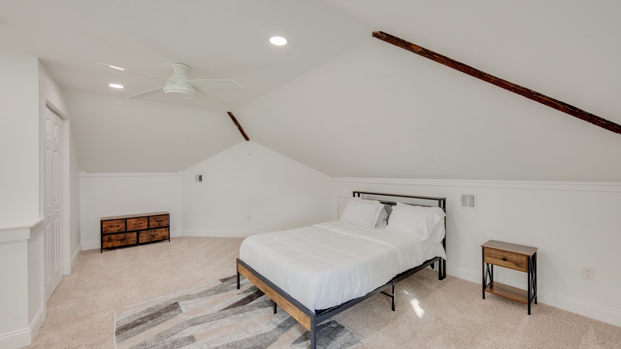 Photo of Bedroom in Rohrerstown