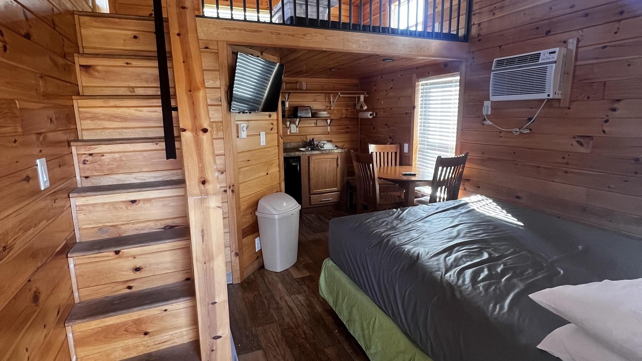 Photo of Livingroom in Dickerson Run