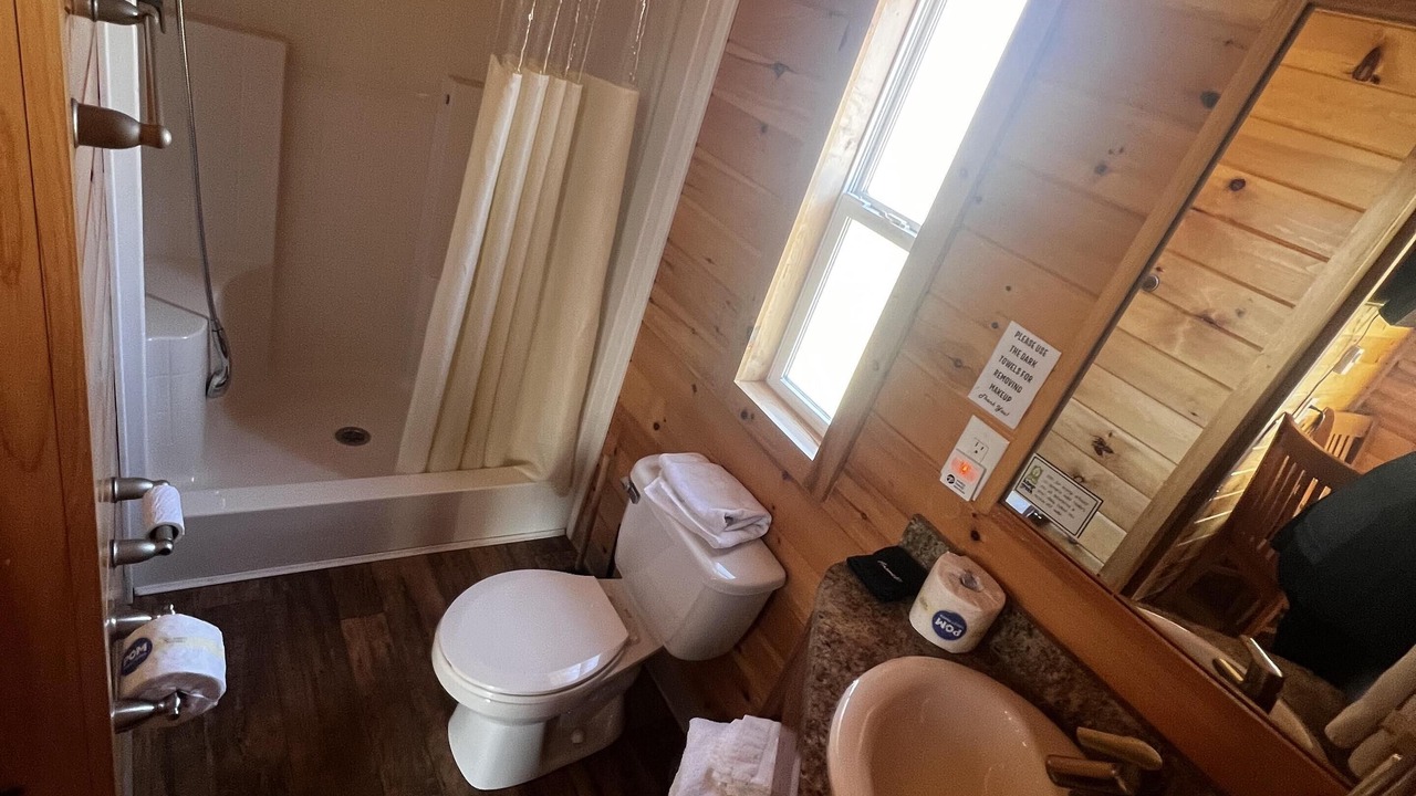 Photo of Bathroom in Dickerson Run
